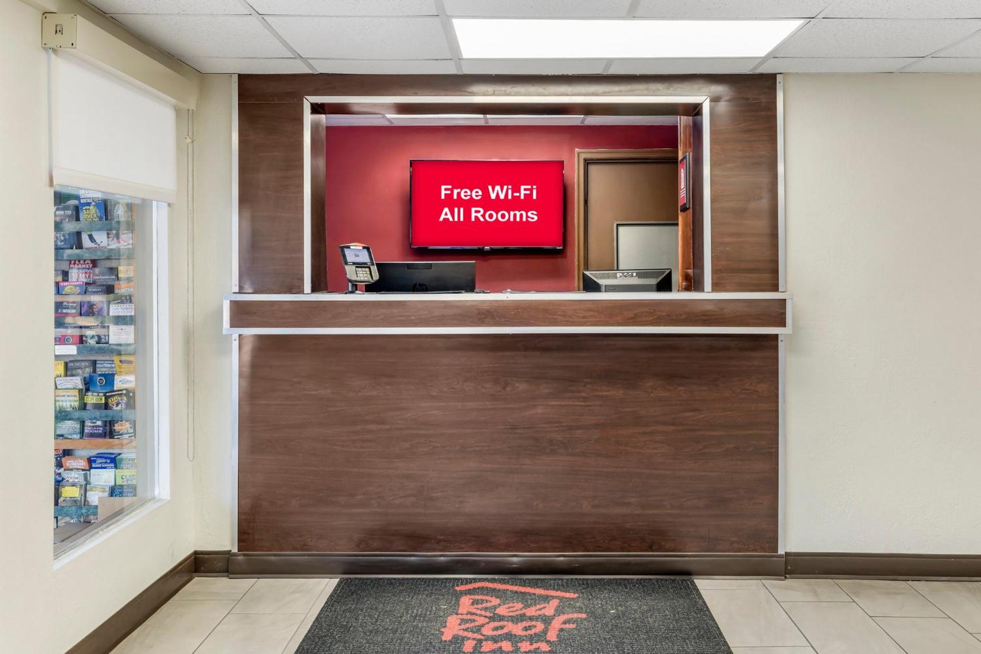 Red Roof Inn Stroudsburg Buitenkant foto